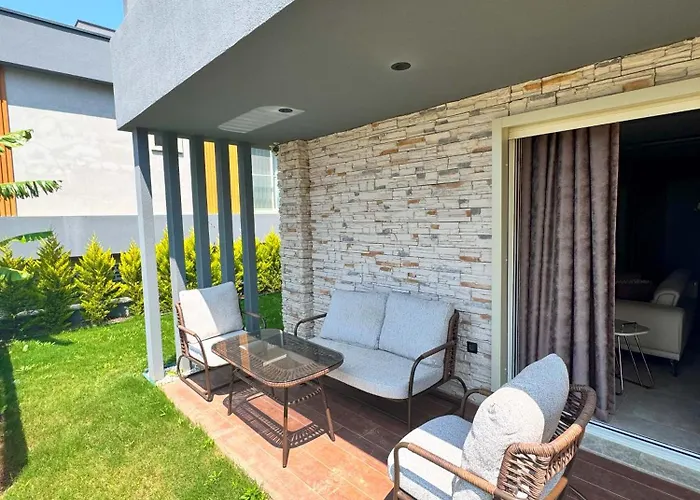 Privia By Seven For Life Vila Kusadası